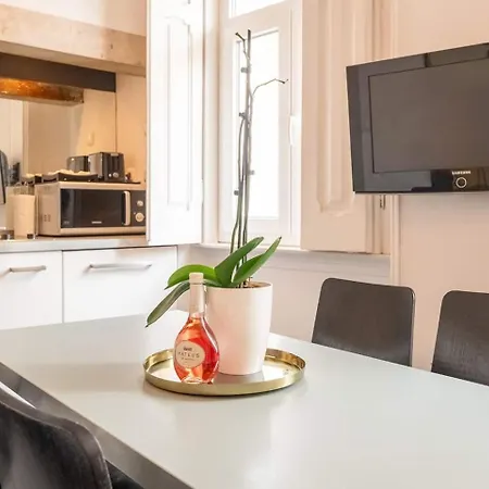 Heritage W Balcony In Bairro Alto Lisboa